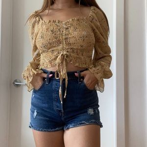 Yellow cropped puffy sleeve floral blouse